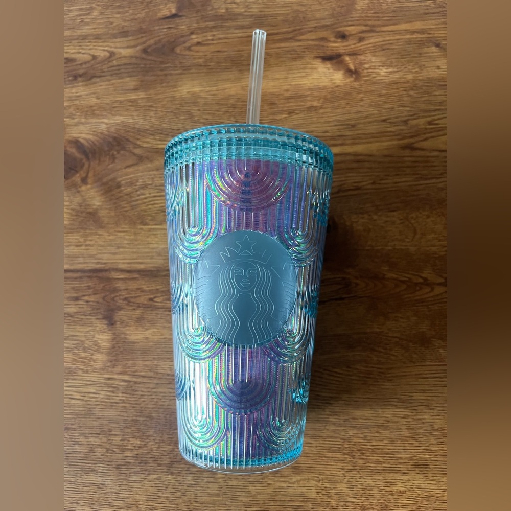 Brand New Starbucks Iridescent Mermaid Scales Cold Cup Grande 16oz
